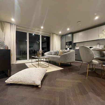Sophisticated 1Br, 1 Ba Chigwell Designer Flat Chcl F2 Daire Dış mekan fotoğraf