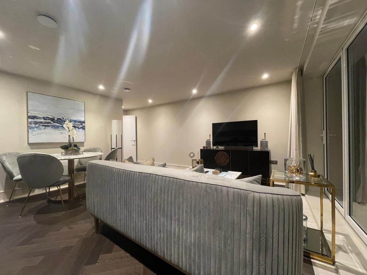 Sophisticated 1Br, 1 Ba Chigwell Designer Flat Chcl F2 Daire Dış mekan fotoğraf