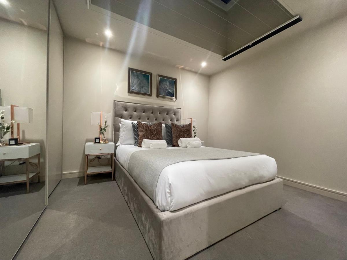 Sophisticated 1Br, 1 Ba Chigwell Designer Flat Chcl F2 Daire Dış mekan fotoğraf