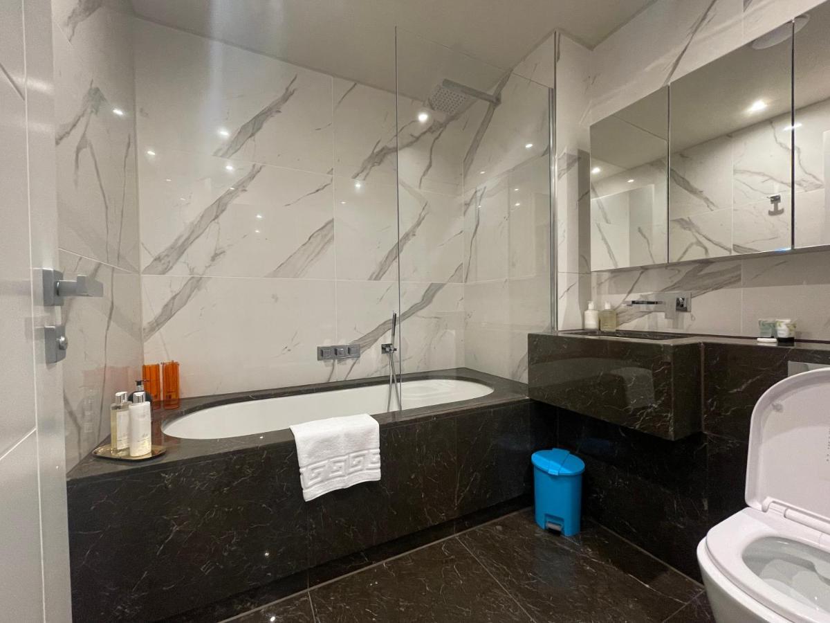 Sophisticated 1Br, 1 Ba Chigwell Designer Flat Chcl F2 Daire Dış mekan fotoğraf